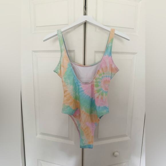 Stoney Clover x Target Tie-Dye One Piece Swimsuit One-Piece Swim Size Small - Picture 6 of 8